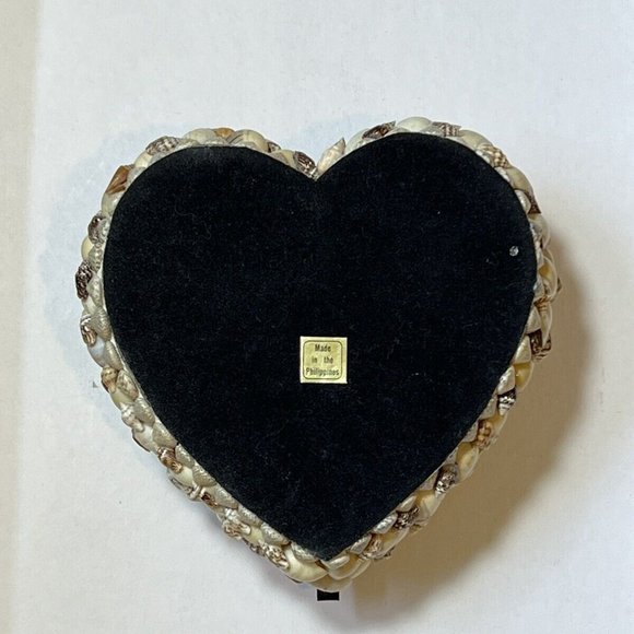 Vintage Handmade Art Heart Shape Ocean Seashell Decor Trinket Jewelry - Picture 5 of 12